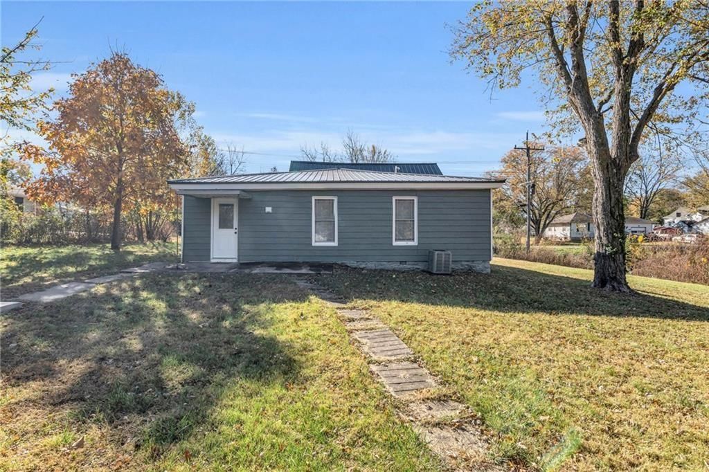 205 W Samuel Street — photo 23