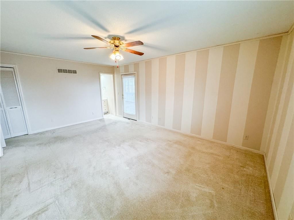 305 N Craig Street — photo 16