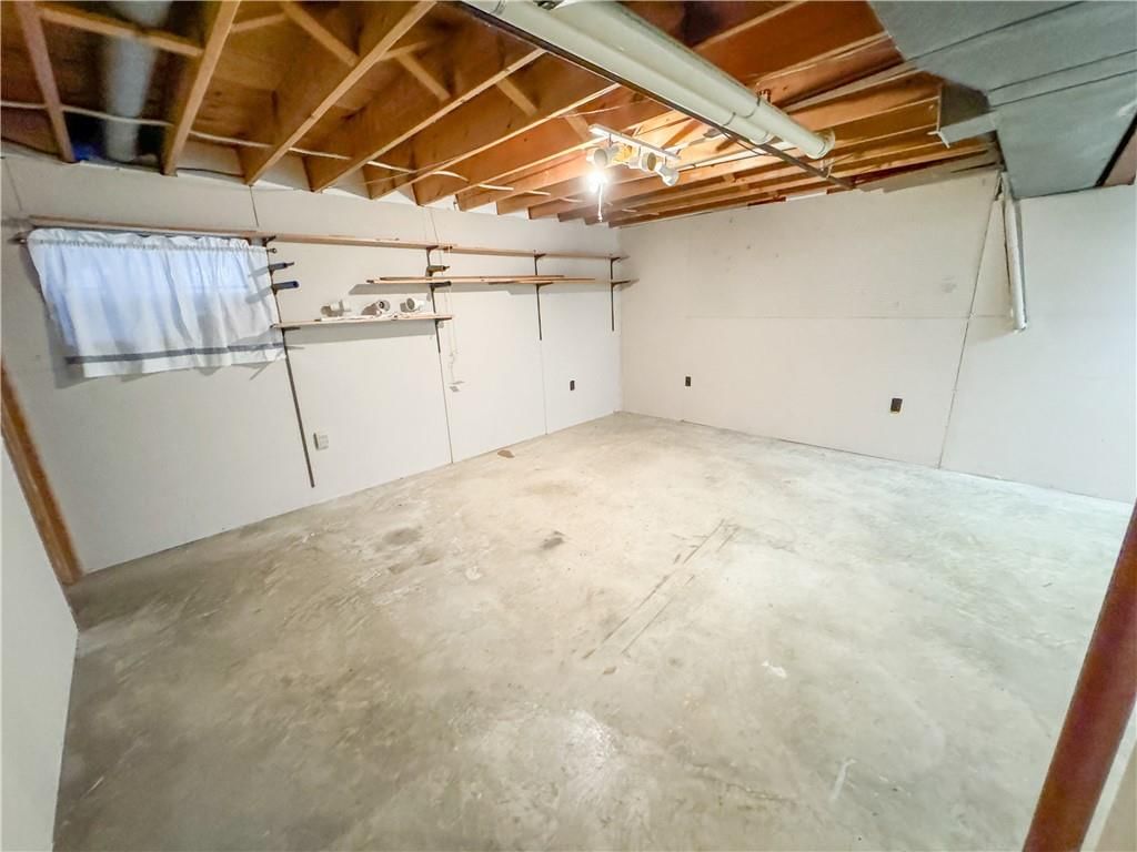 305 N Craig Street — photo 34