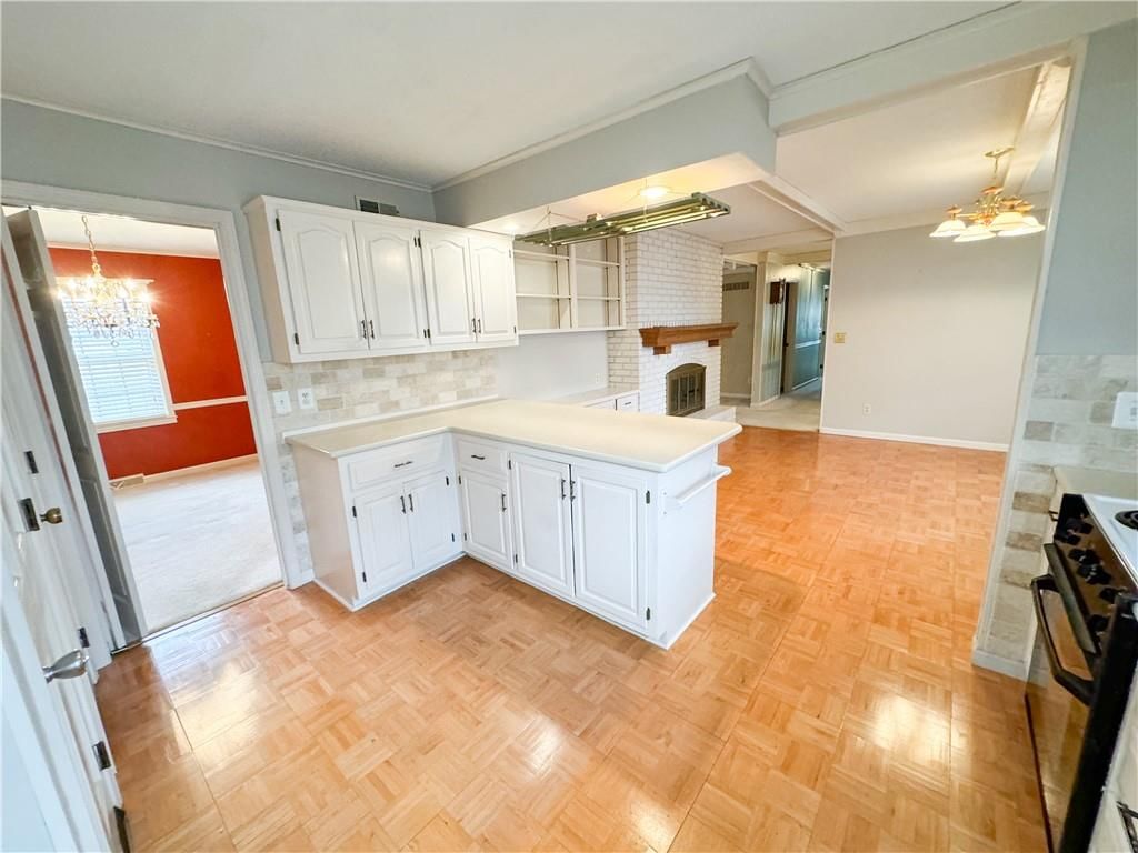 305 N Craig Street — photo 5