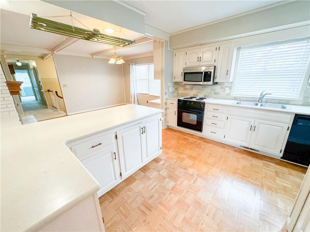 305 N Craig Street — photo 7
