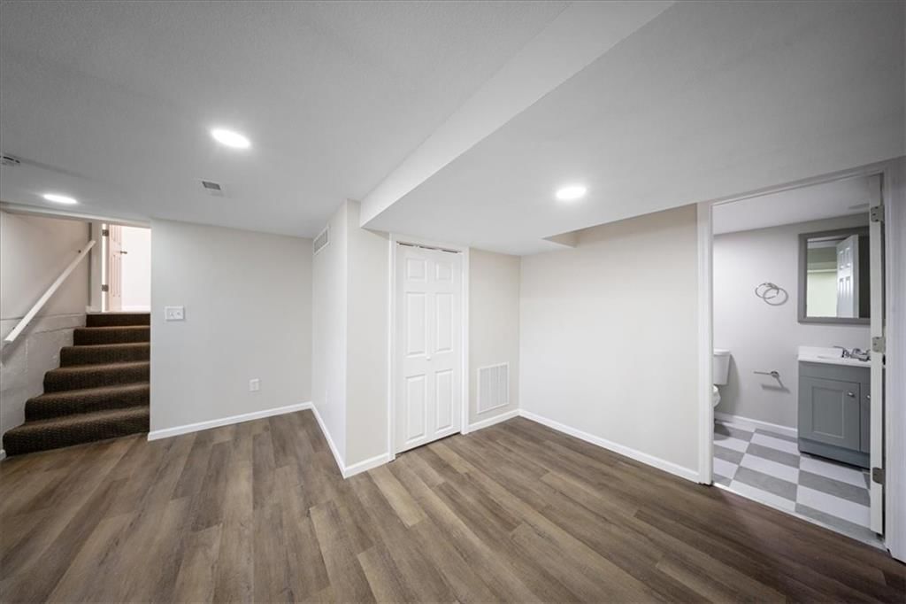 11910 Fuller Avenue — photo 18