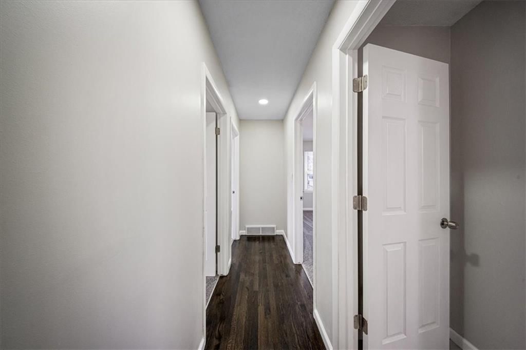 11910 Fuller Avenue — photo 10