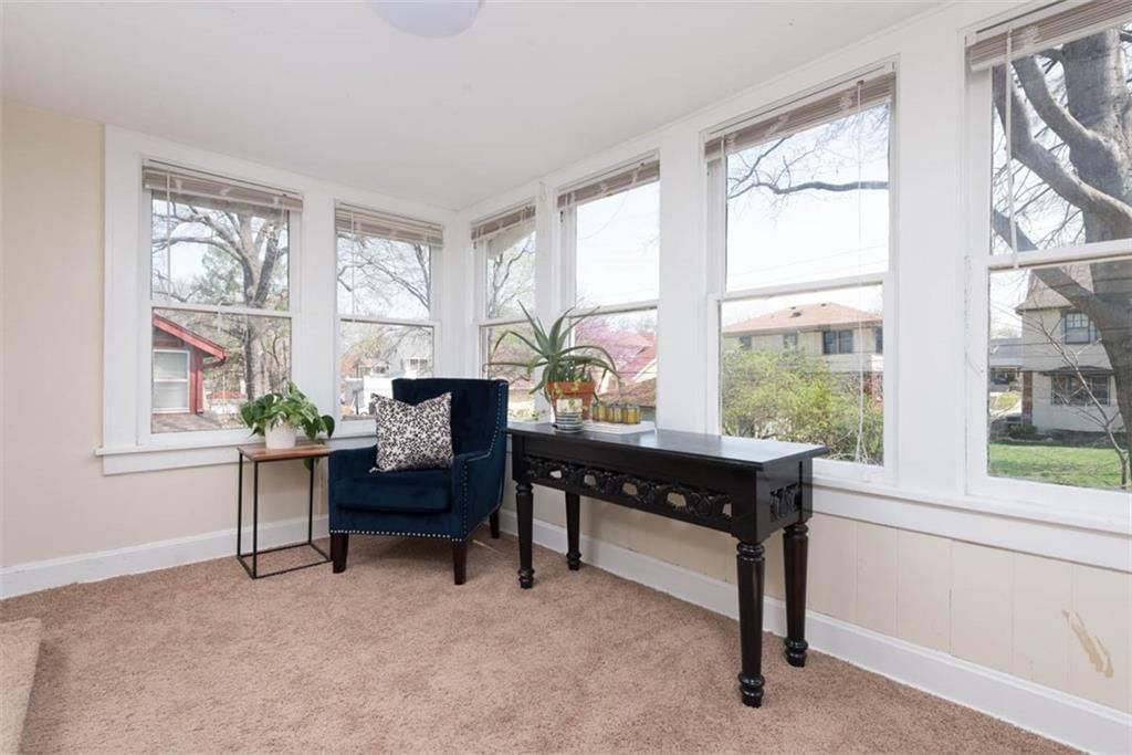 5621 Charlotte Street — photo 29