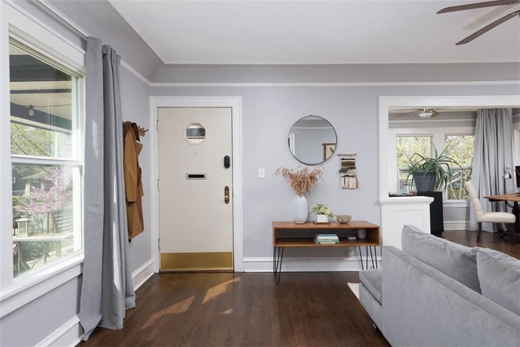 5621 Charlotte Street — photo 10