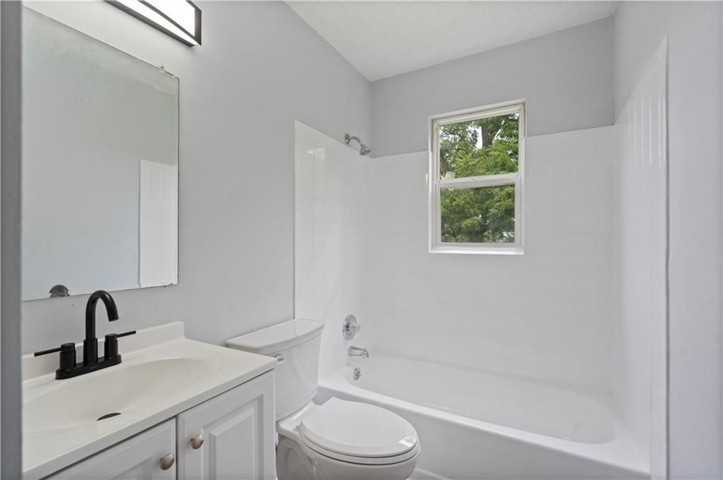 4311 N Virginia Avenue — photo 6