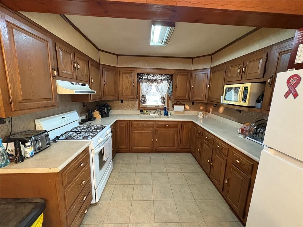 2705 S 24th Street — photo 11