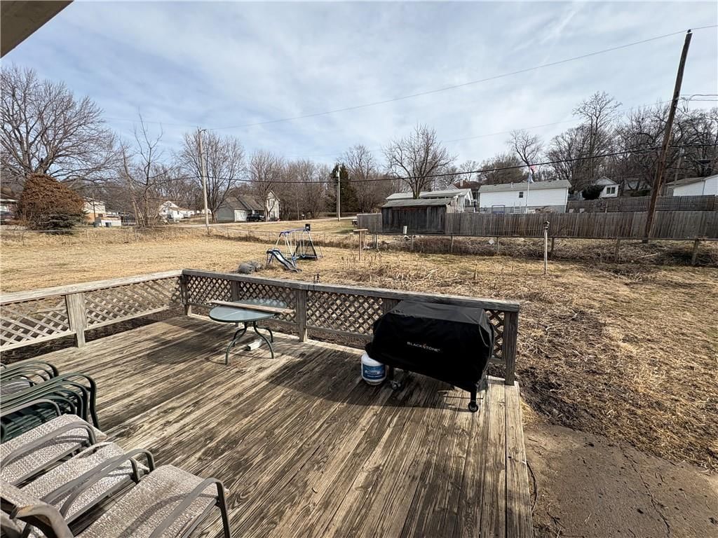 2705 S 24th Street — photo 27