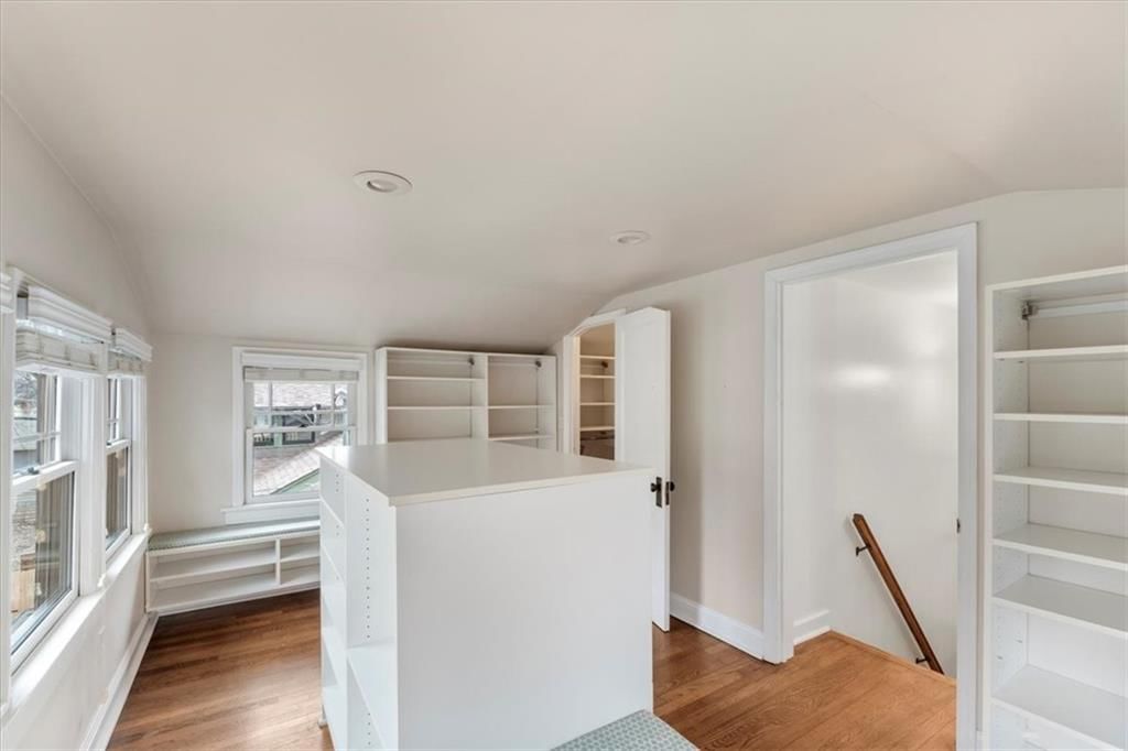 5724 Oak Street — photo 21