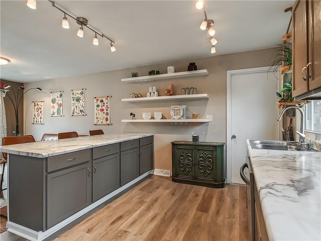 9105 W 99th Terrace — photo 9