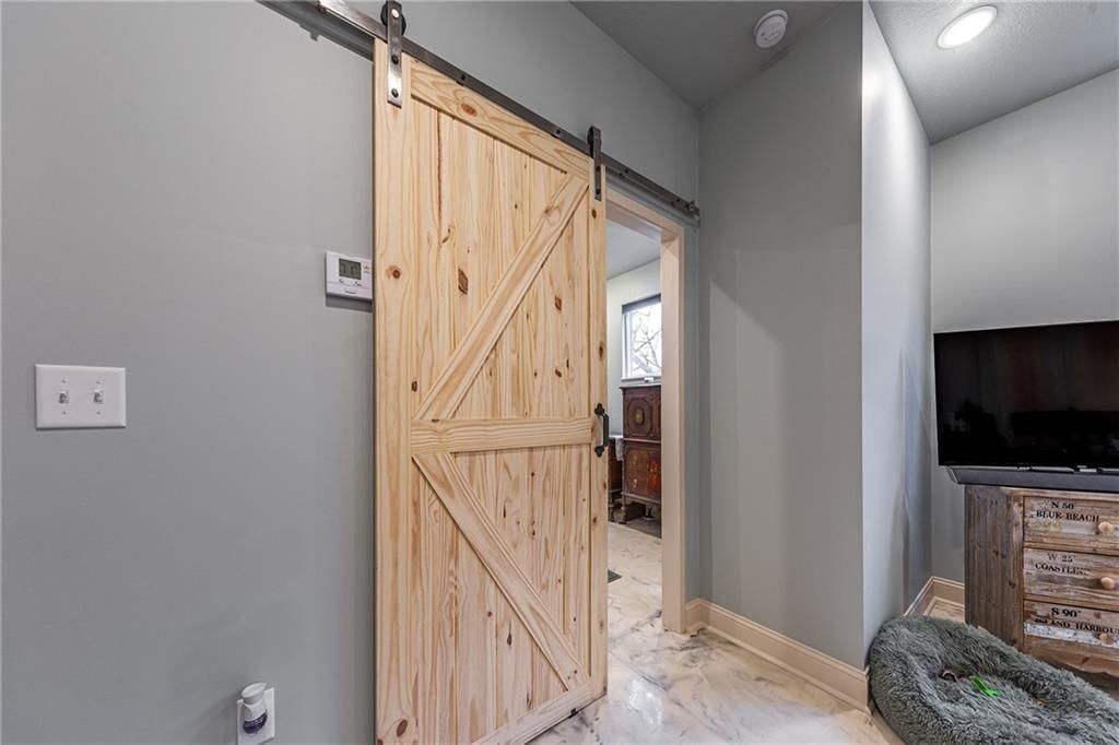 1514 Third Avenue — photo 32