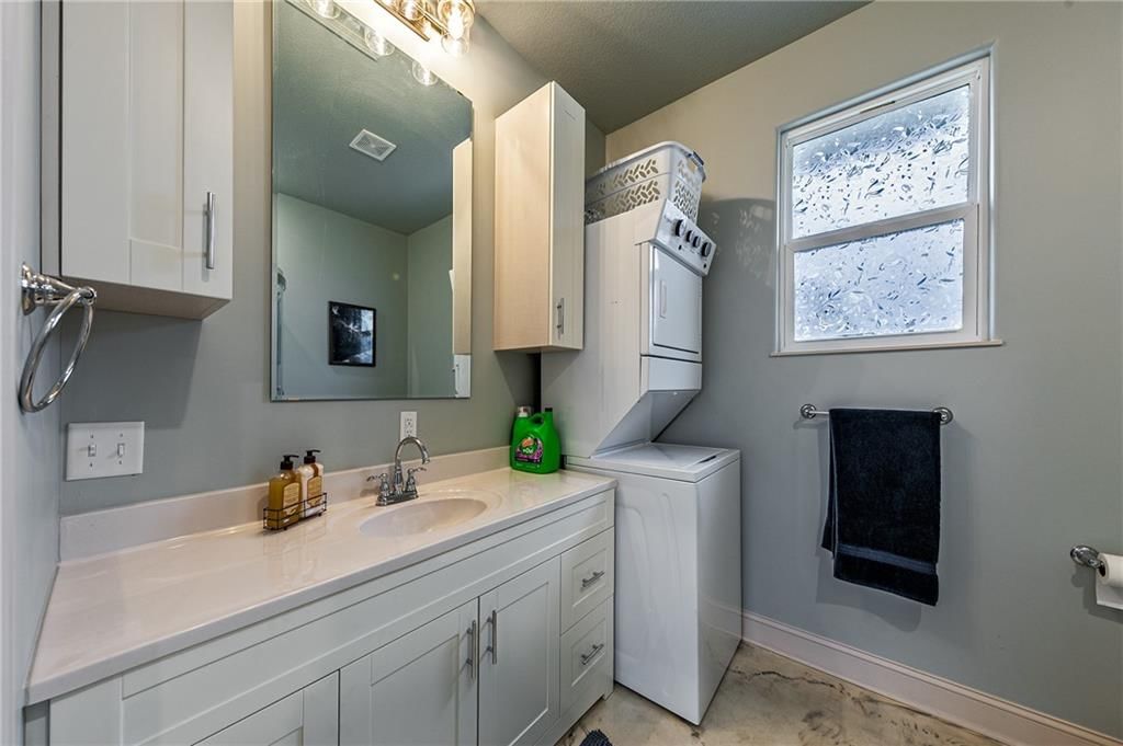 1514 Third Avenue — photo 37