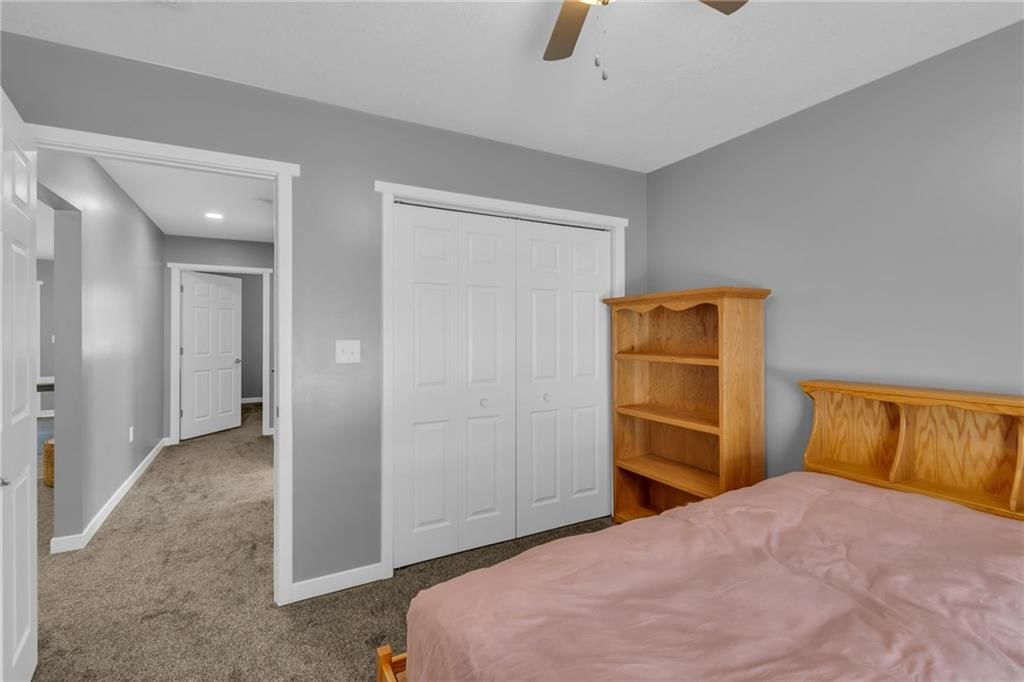 615 E 7th Street — photo 20