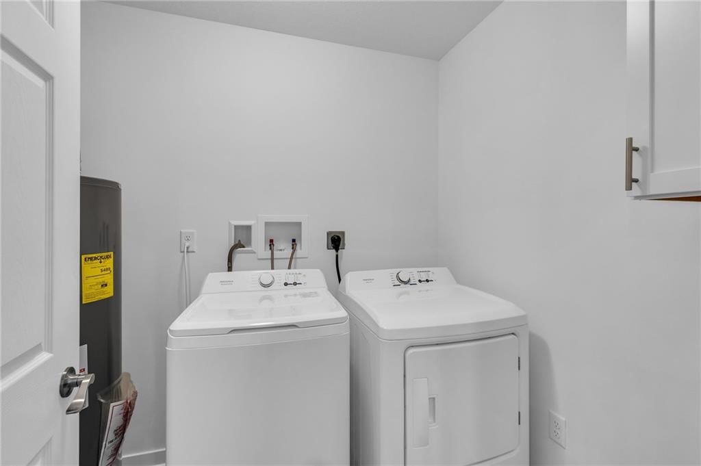 615 E 7th Street — photo 21