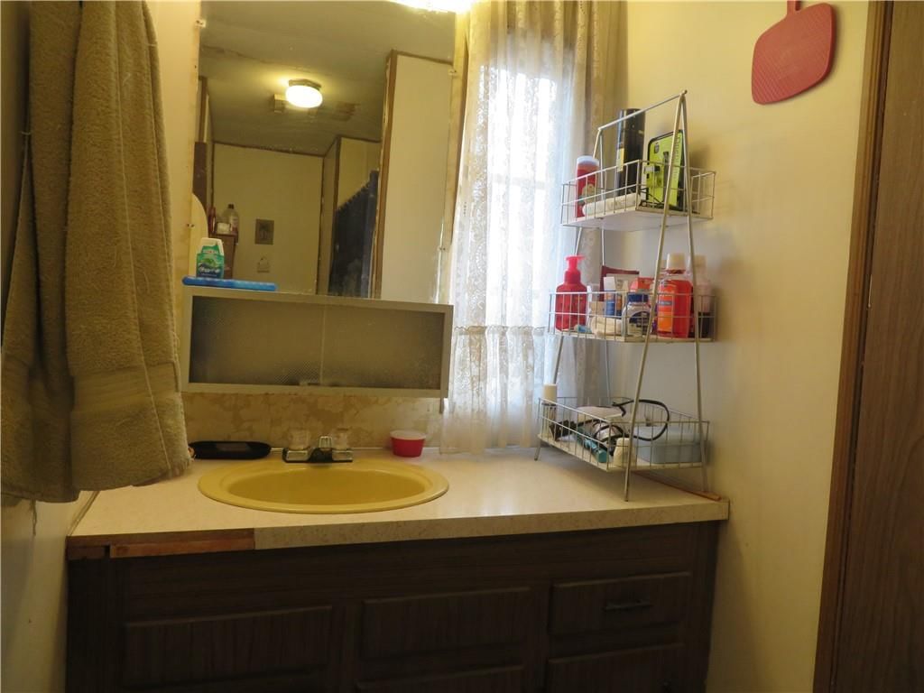 410 S Hospital Drive — photo 17