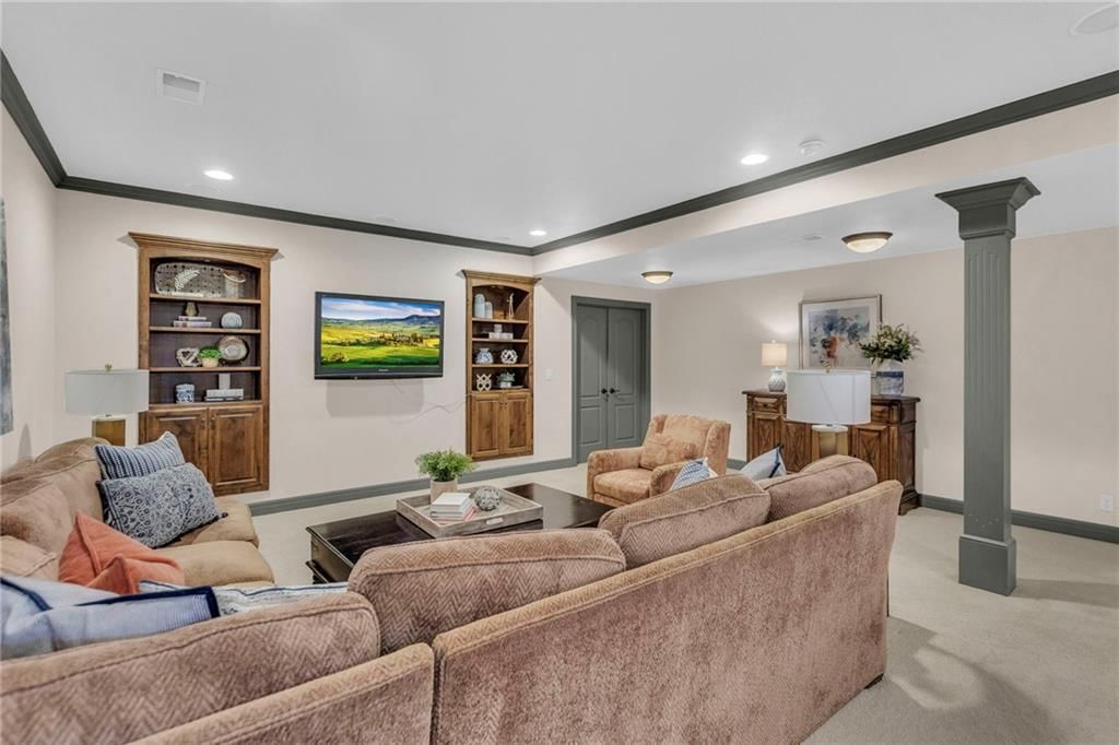 16408 Rosewood Street — photo 52