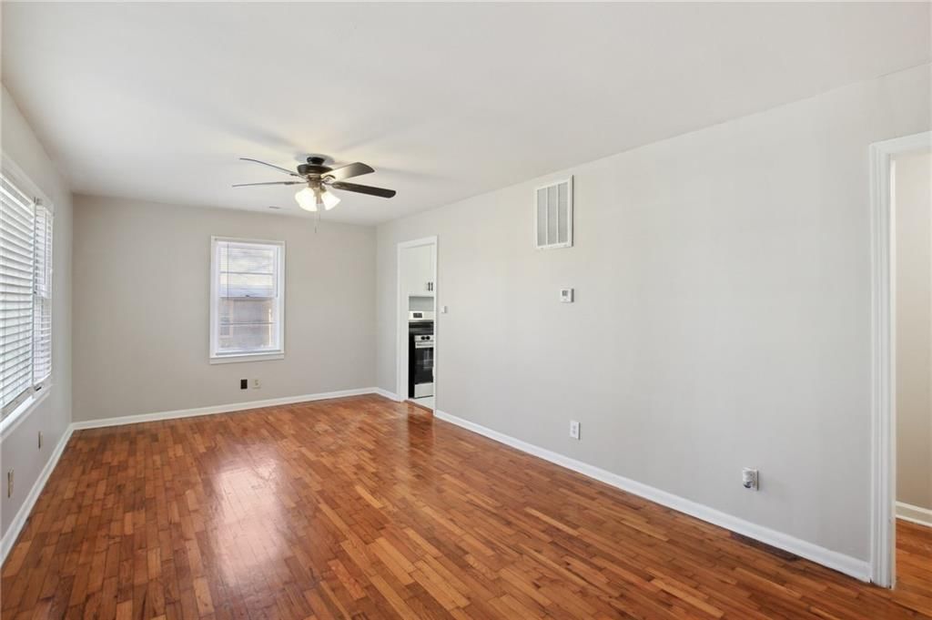 615 S Mulberry Street — photo 9