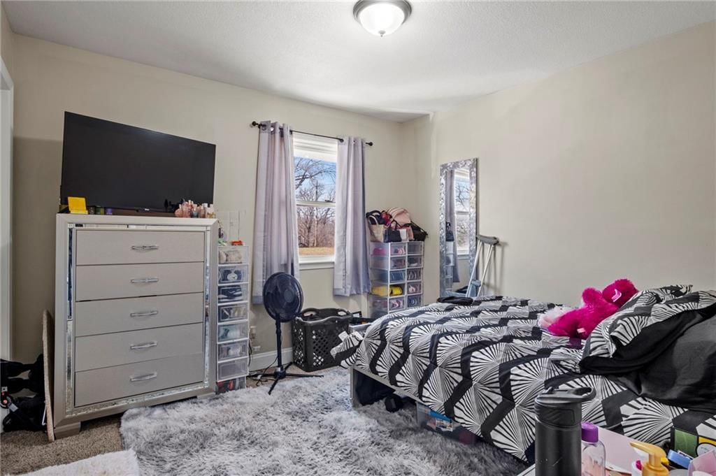 2707 Wilson Avenue — photo 12