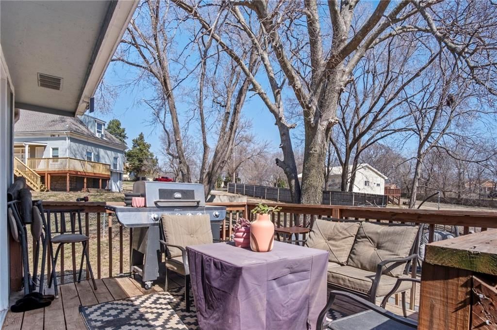 2707 Wilson Avenue — photo 22