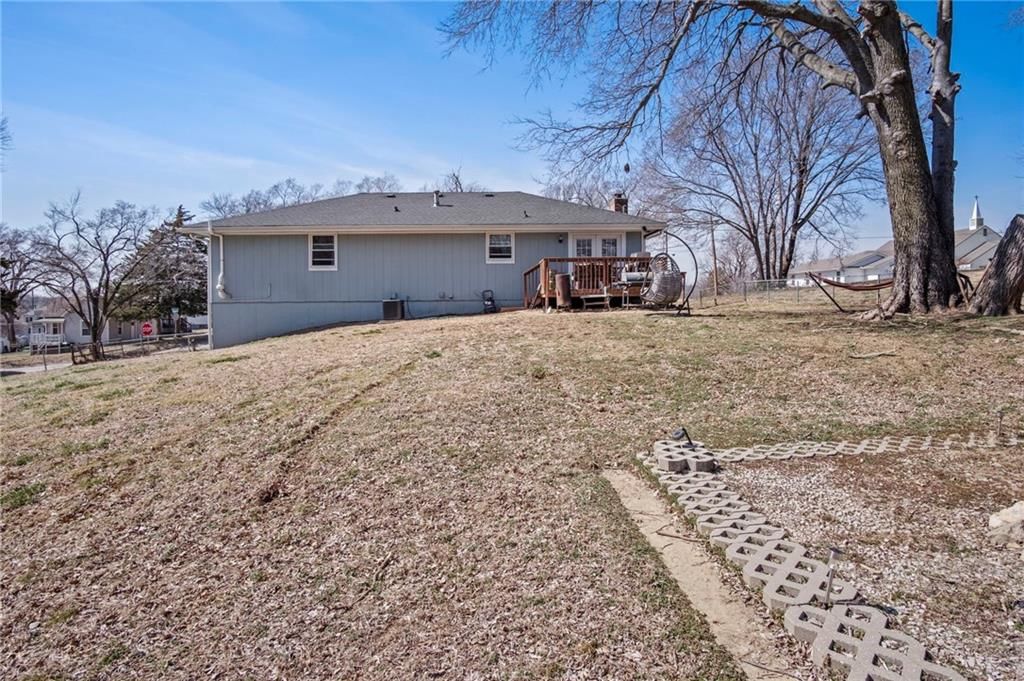 2707 Wilson Avenue — photo 24