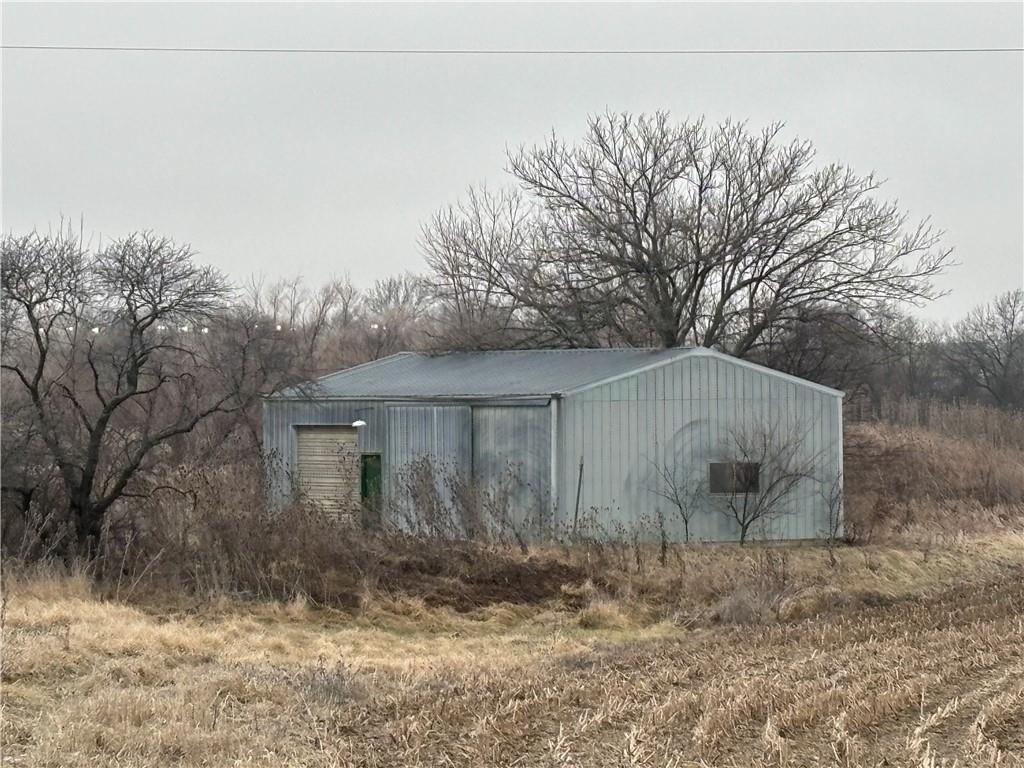 215.07 acres Rogers & Pence Road — photo 18