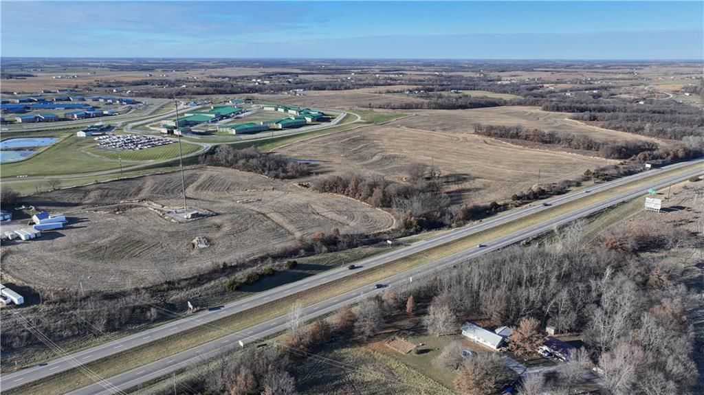 215.07 acres Rogers & Pence Road — photo 10