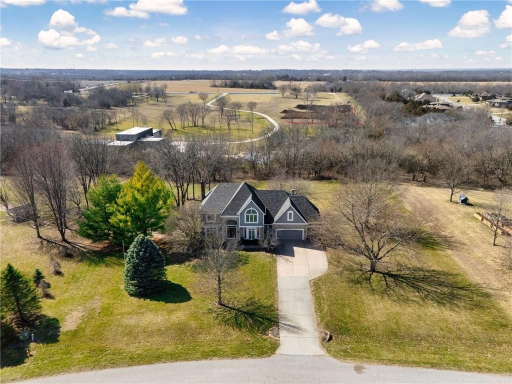 18130 Windsor Drive — photo 3