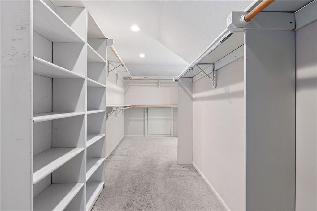 18130 Windsor Drive — photo 33