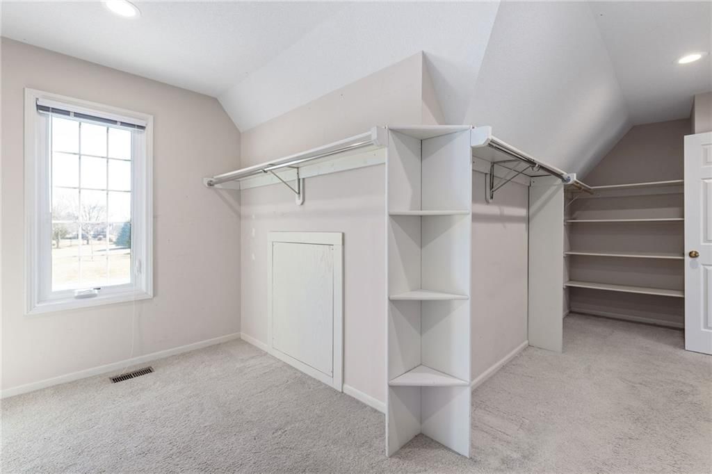 18130 Windsor Drive — photo 34