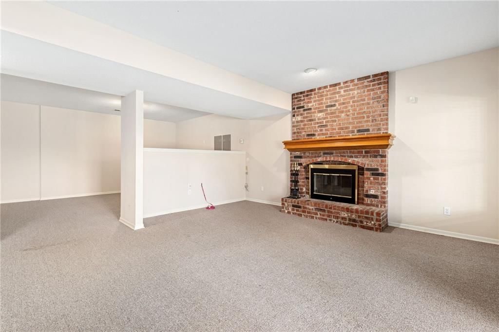 18130 Windsor Drive — photo 46