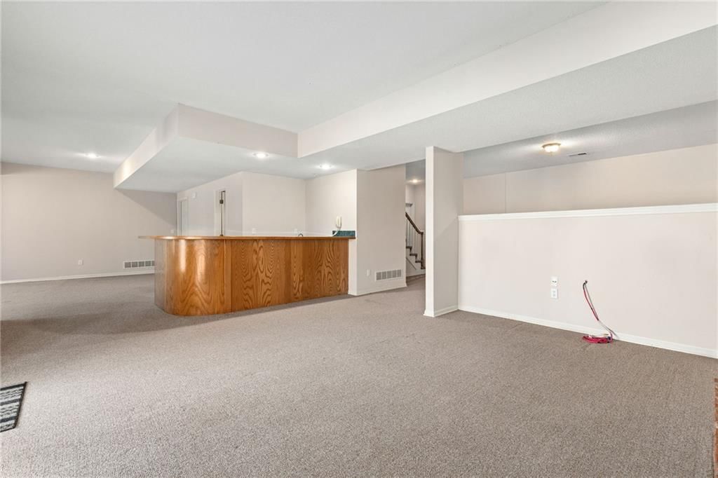 18130 Windsor Drive — photo 47