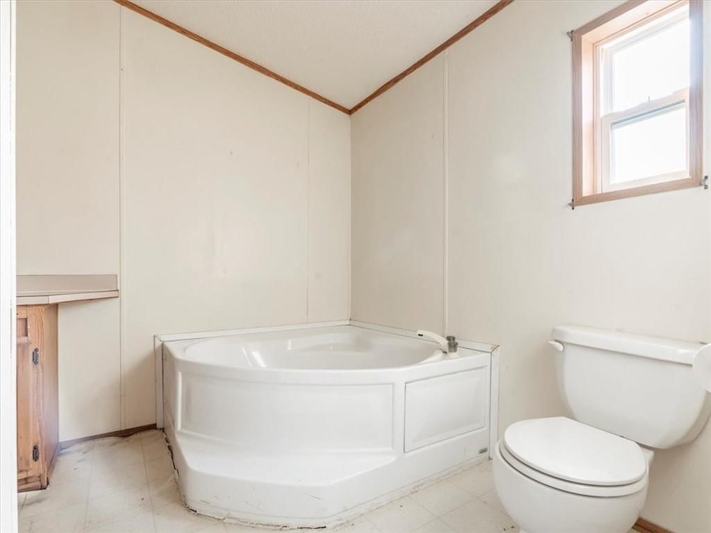 3926 Pickett Road — photo 13
