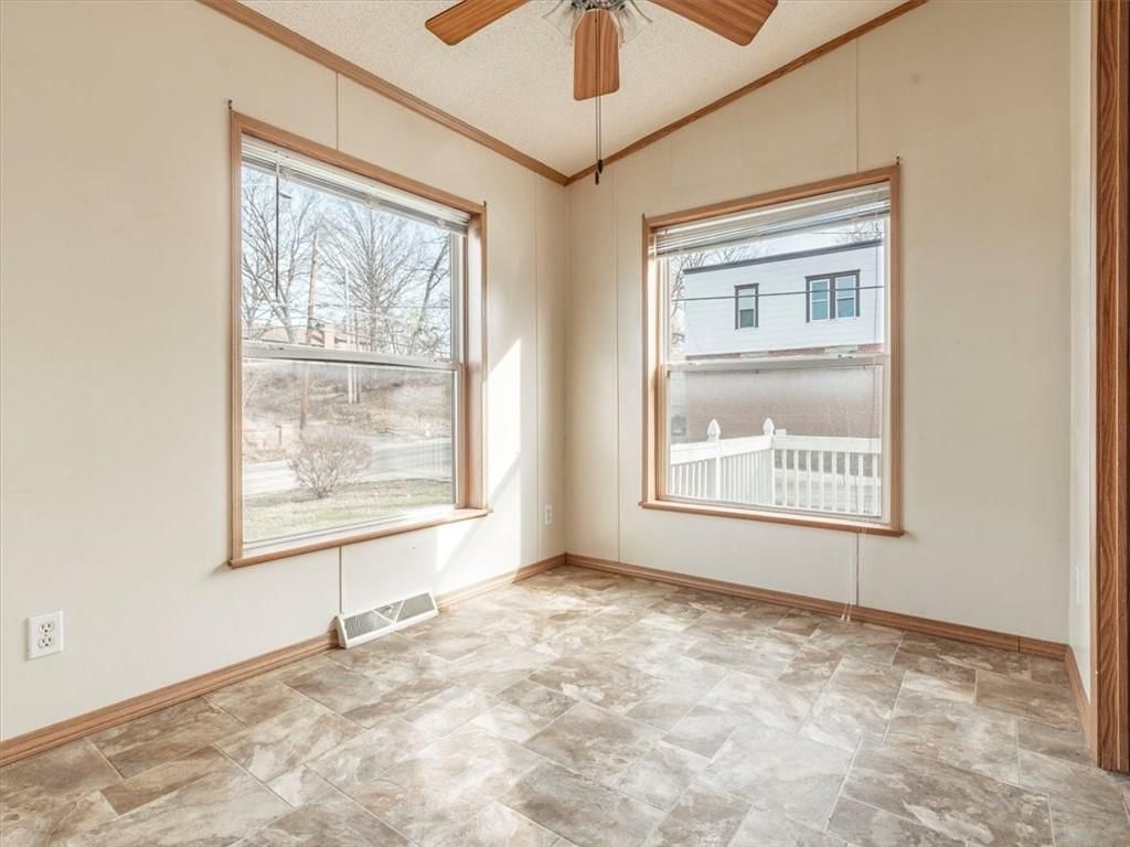 3926 Pickett Road — photo 9