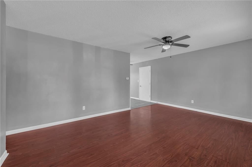 6407 E 149TH Street — photo 5