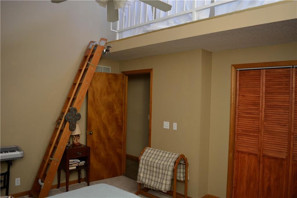 2594 Locust Road — photo 34