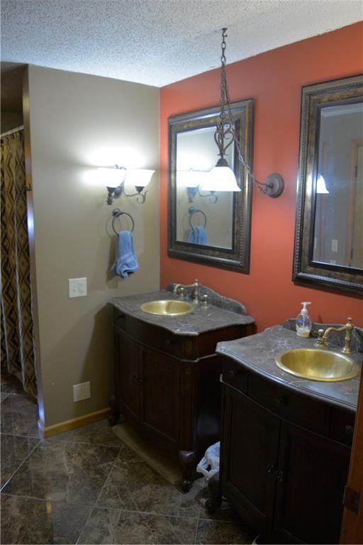 2594 Locust Road — photo 41