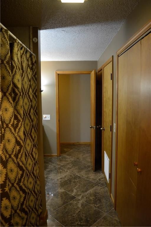 2594 Locust Road — photo 43