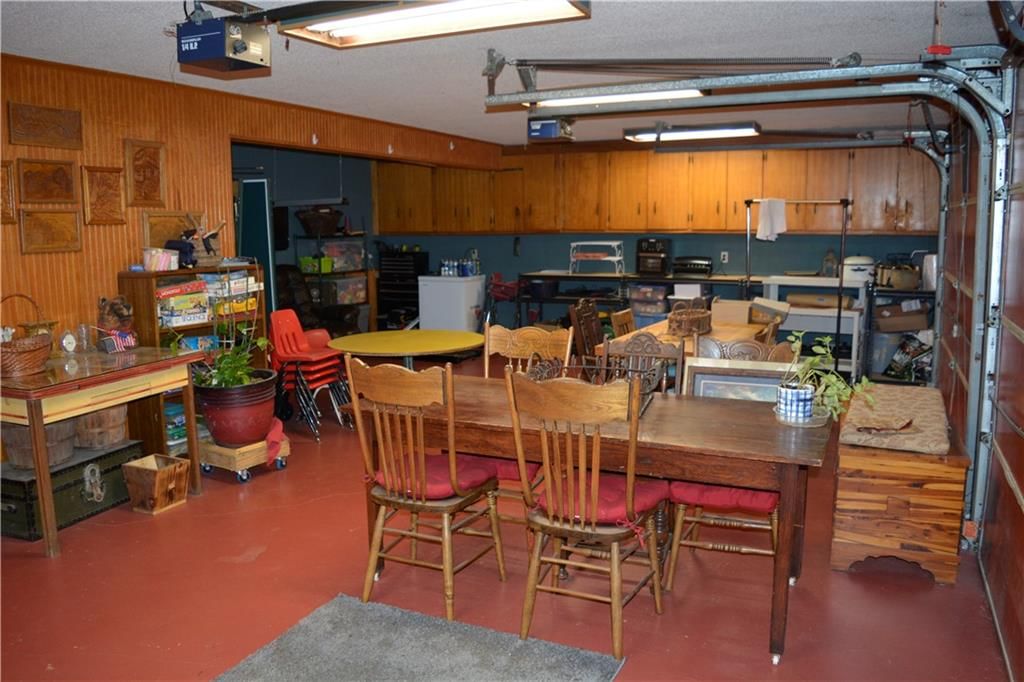 2594 Locust Road — photo 45