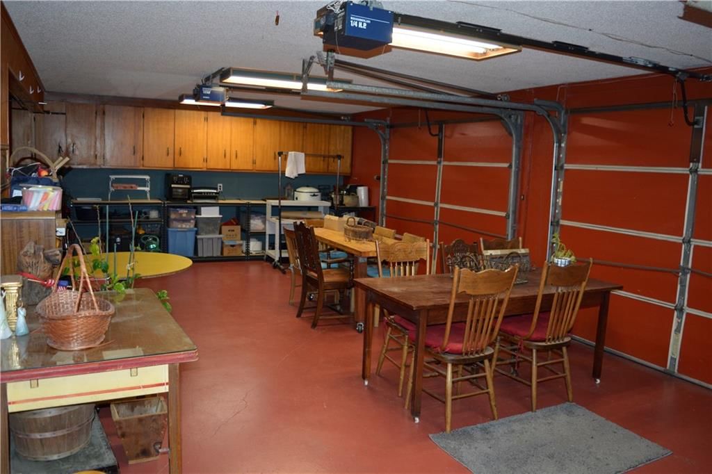 2594 Locust Road — photo 46