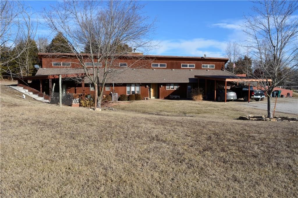 2594 Locust Road — photo 49