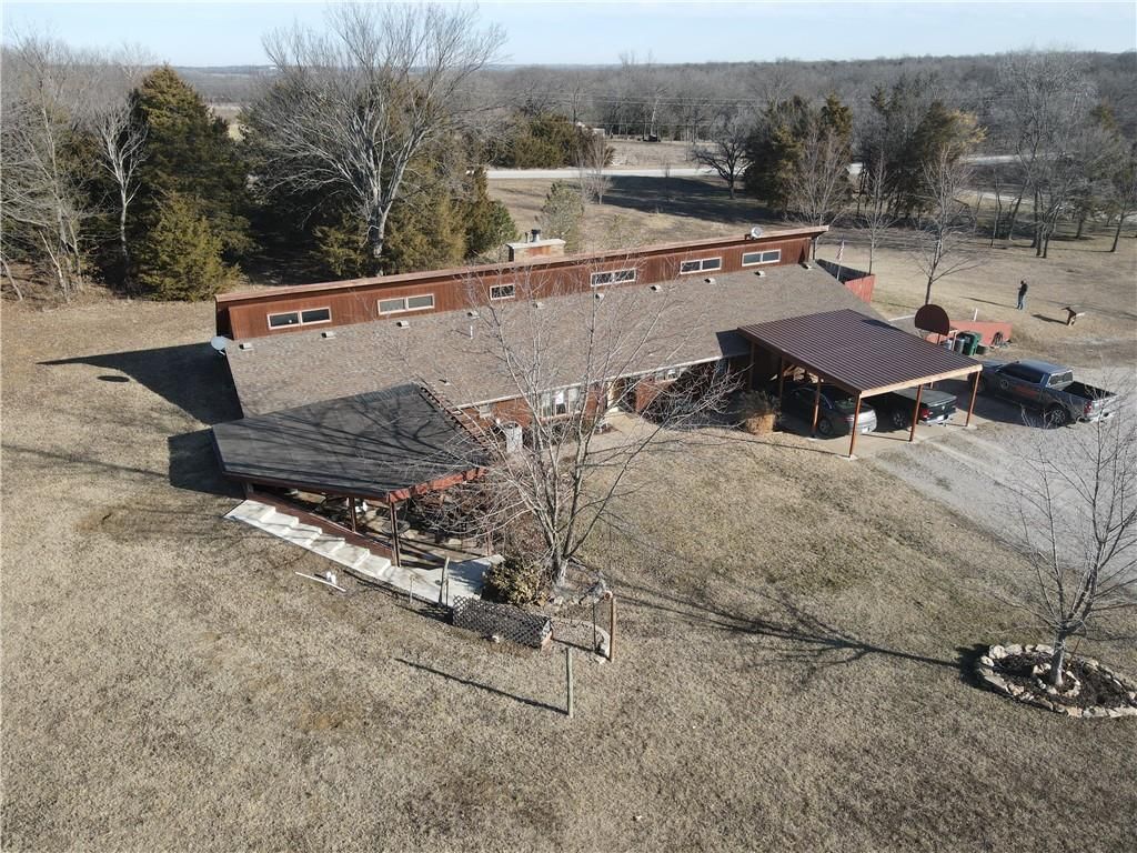 2594 Locust Road — photo 6