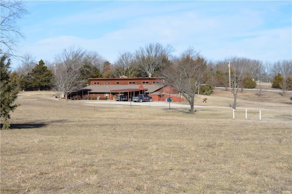 2594 Locust Road — photo 71