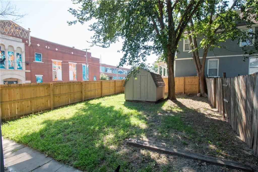 218 Askew Avenue — photo 21