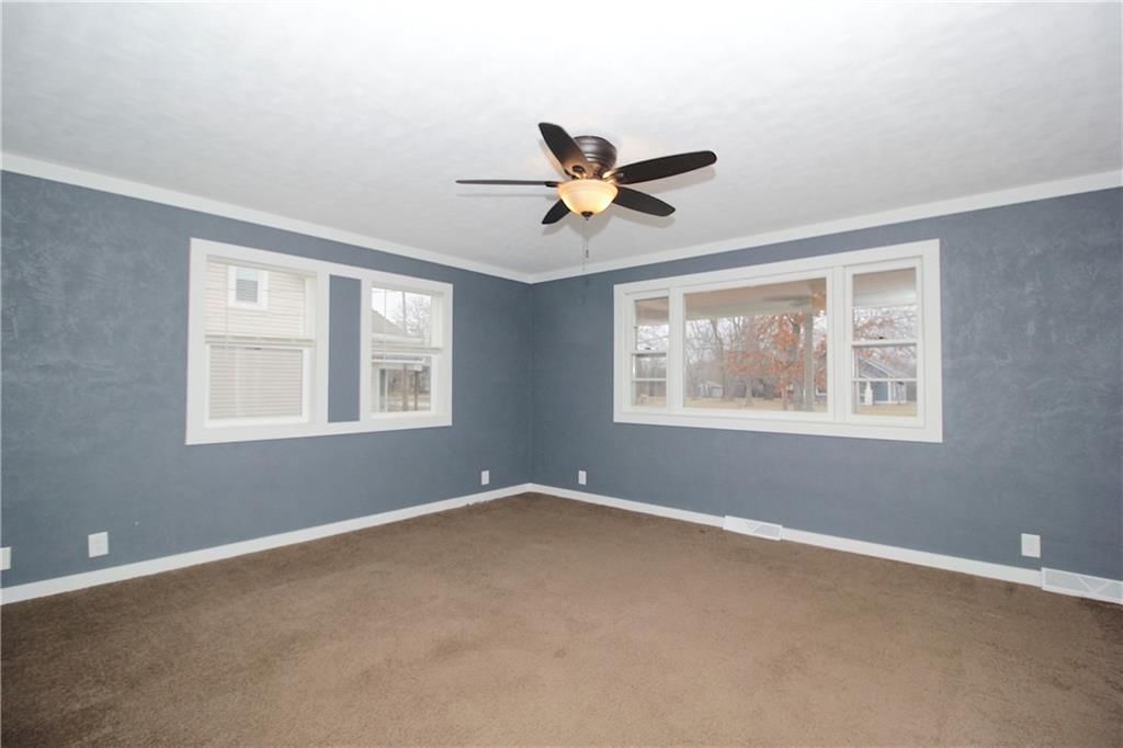 623 E Monroe Avenue — photo 18