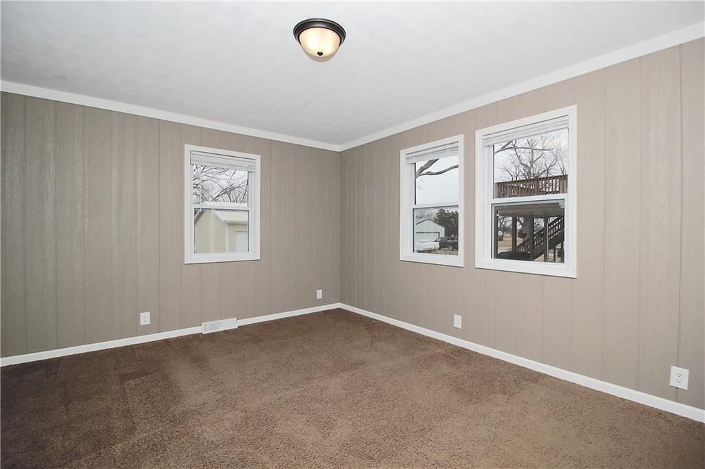 623 E Monroe Avenue — photo 20