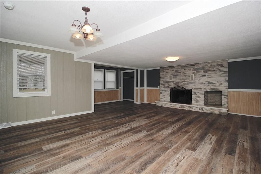 623 E Monroe Avenue — photo 10