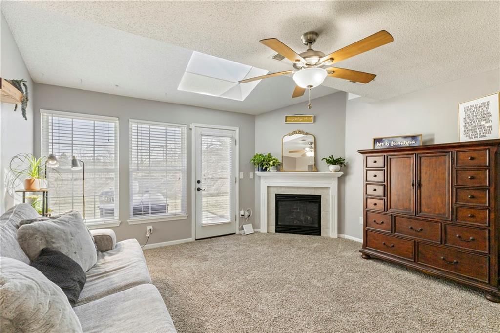 8041 N Lawn Avenue — photo 10