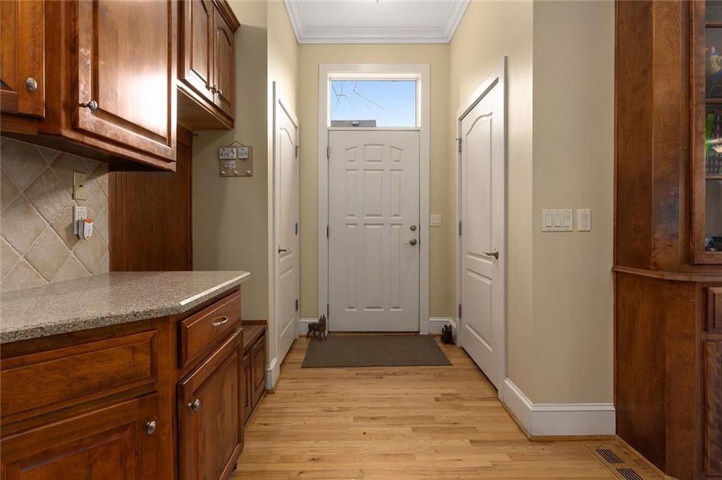 1301 E 24th Street — photo 18