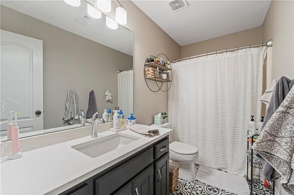 214 NE Paseo Place — photo 27