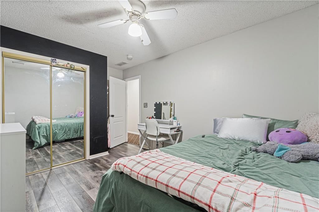 214 NE Paseo Place — photo 29